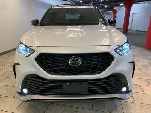 Wind Chill Pearl 2023 Toyota Highlander XSE