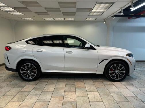 2024 BMW X6 xDrive40i
