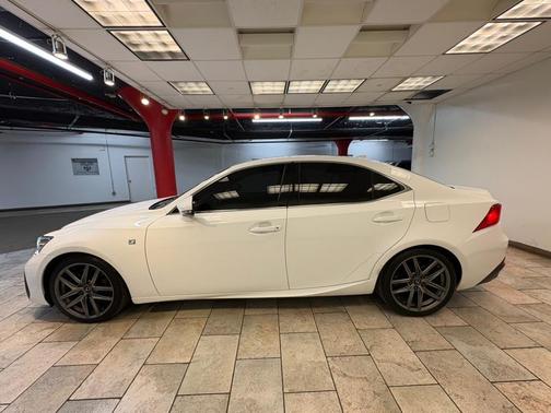 2019 Lexus IS 300 Base