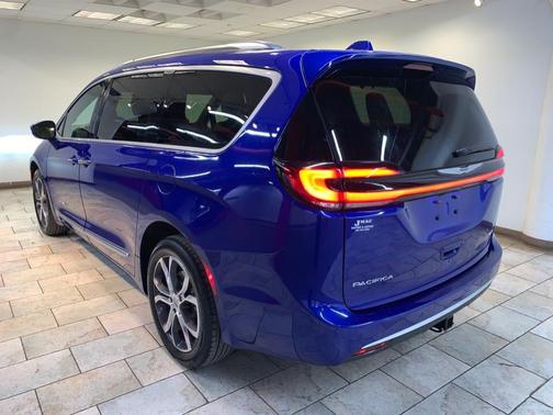 2021 Chrysler Pacifica L