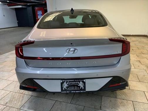 2022 Hyundai SONATA Limited