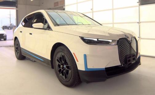 Alpine White 2023 BMW iX xDrive50 Sports Activity Vehicle