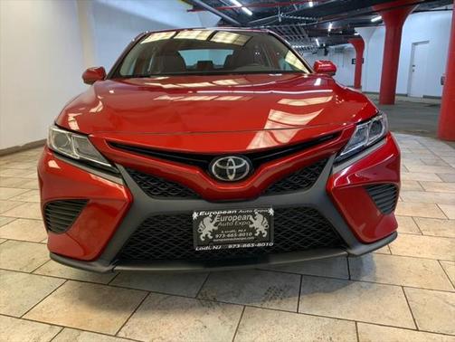 2019 Toyota Camry SE