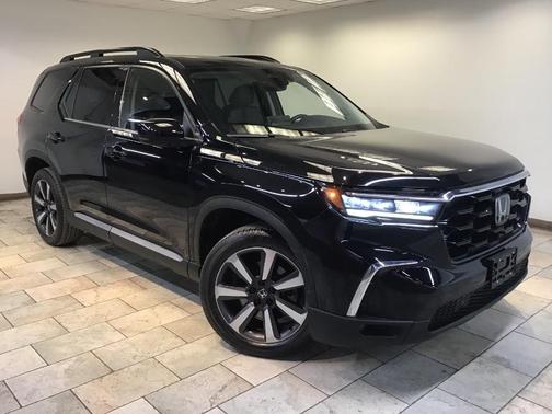 2023 Honda Pilot Touring 8-Passenger