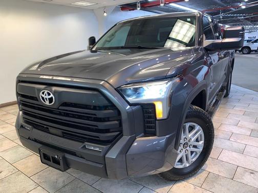 2022 Toyota Tundra SR5