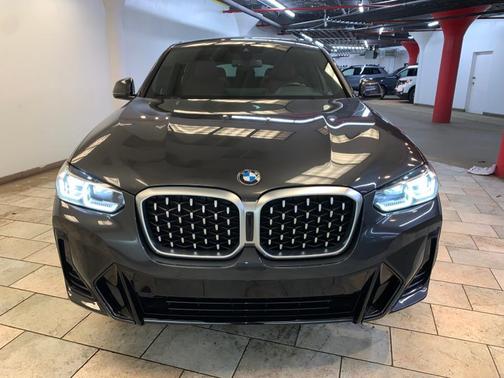 2023 BMW X4 xDrive30i