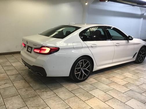 2022 BMW 530 i xDrive
