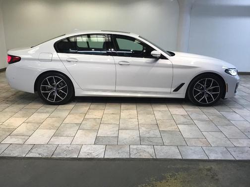 2022 BMW 530 i xDrive
