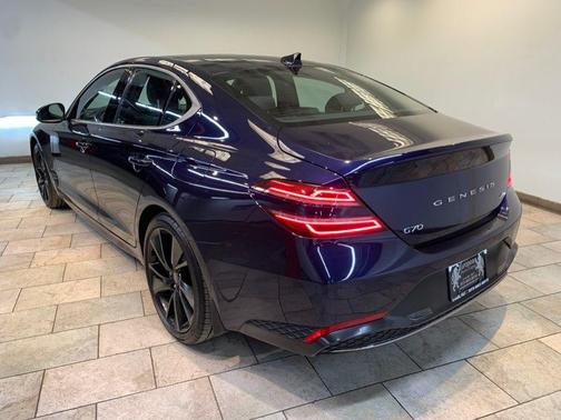 2023 Genesis G70 2.0T AWD