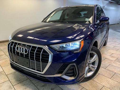 2022 Audi Q3 45 S line Premium