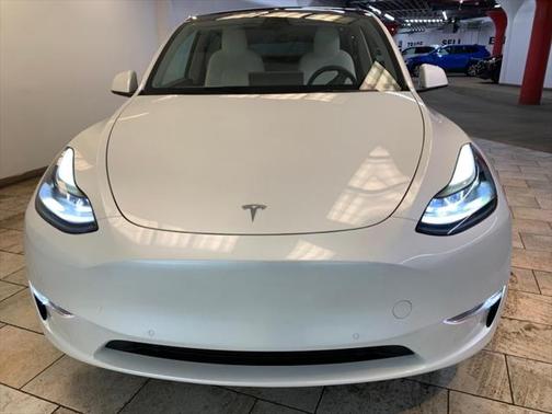 2022 Tesla Model Y Performance Dual Motor All-Wheel Drive