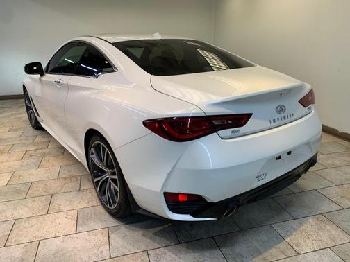 2017 INFINITI Q60 2.0t Premium