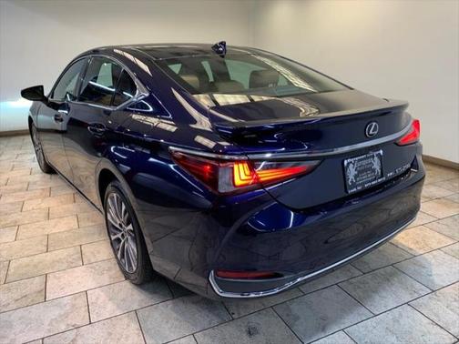 2021 Lexus ES 250 Base