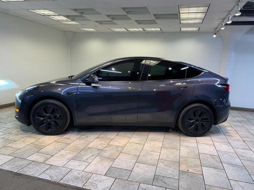 2025 Tesla Model Y Long Range Dual Motor All-Wheel Drive