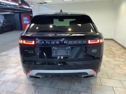 Narvik Black 2020 Land Rover Range Rover Velar P380 HSE R-Dynamic