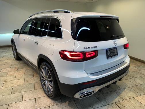 2021 Mercedes-Benz GLB 250 4MATIC