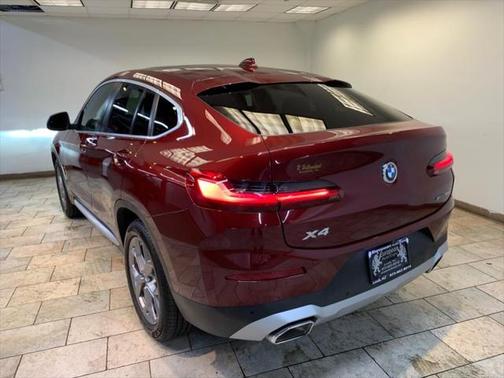 2022 BMW X4 xDrive30i