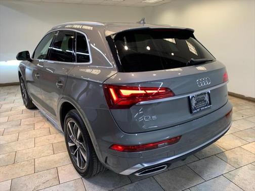 2023 Audi Q5 45 S line Prestige