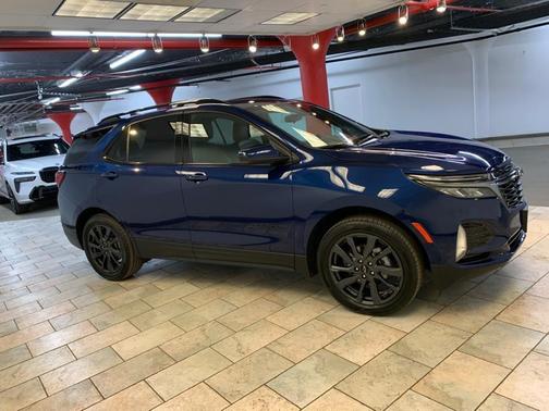 Blue Glow Metallic 2022 Chevrolet Equinox AWD RS