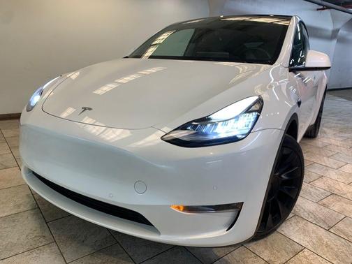 2022 Tesla Model Y Long Range Dual Motor All-Wheel Drive