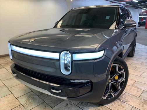 2023 Rivian R1S Adventure