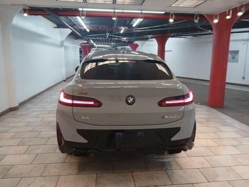 2023 BMW X4 M40i