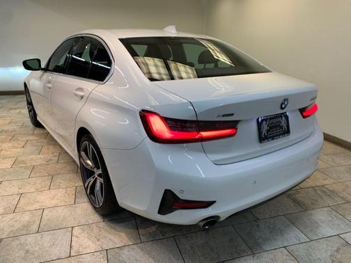 2021 BMW 330 xDrive