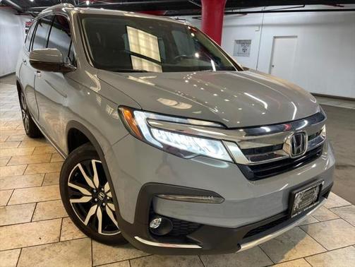 2022 Honda Pilot Touring 8-Passenger