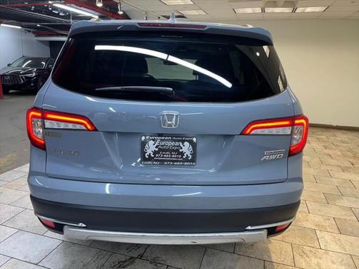 2022 Honda Pilot Touring 8-Passenger