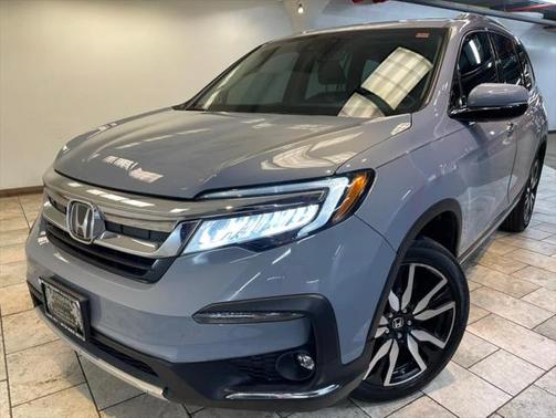 2022 Honda Pilot Touring 8-Passenger