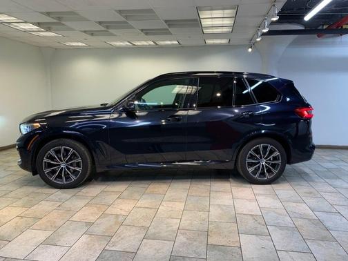 Phytonic Blue Metallic 2020 BMW X5 xDrive40i