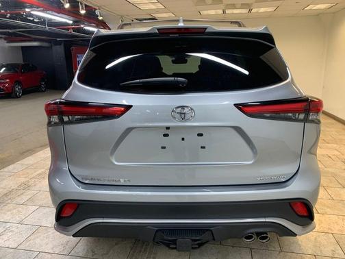Celestial Silver Metallic 2023 Toyota Highlander XSE