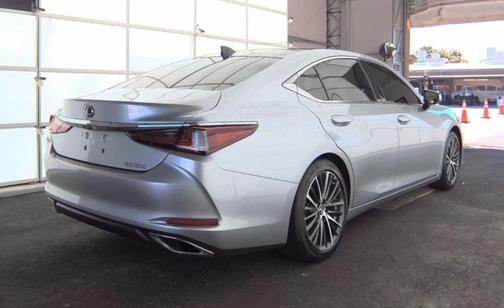 2023 Lexus ES 350 Base