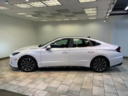 2022 Hyundai SONATA Limited