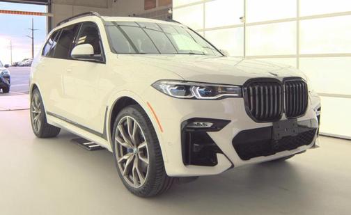2022 BMW X7 M50i
