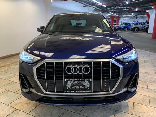 2022 Audi Q3 45 S line Premium