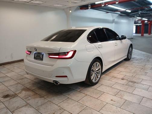 2023 BMW 330 xDrive