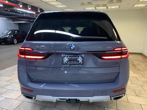 2023 BMW X7 xDrive40i
