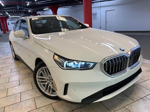 2024 BMW 530 i xDrive
