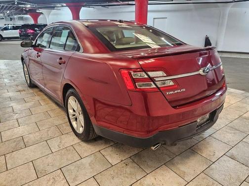 2014 Ford Taurus SEL