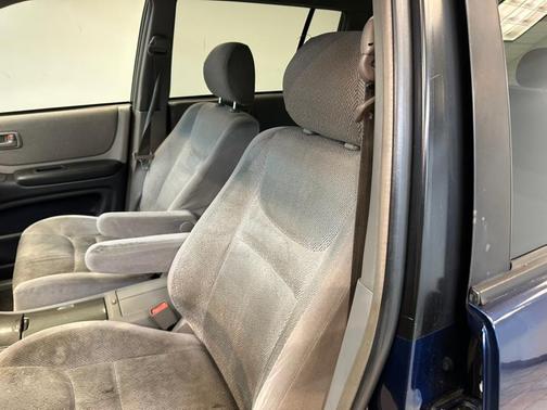2003 Toyota Highlander Base