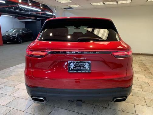 2022 Porsche Cayenne Platinum Edition