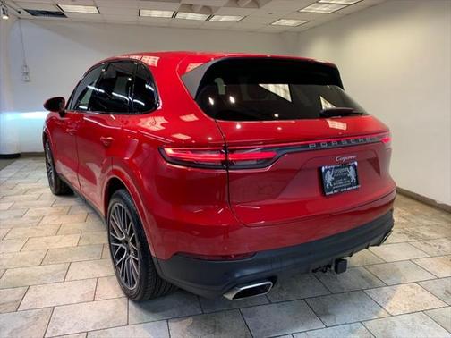 2022 Porsche Cayenne Platinum Edition