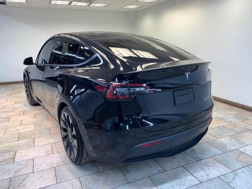 2023 Tesla Model Y Performance Dual Motor All-Wheel Drive