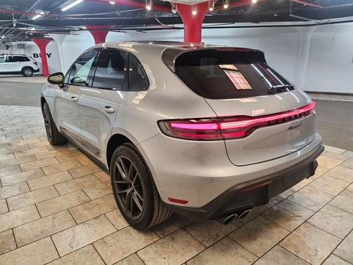 2023 Porsche Macan T AWD