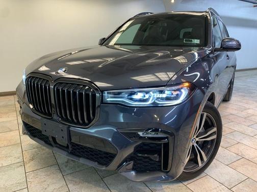 Arctic Grey Metallic 2021 BMW X7 xDrive40i