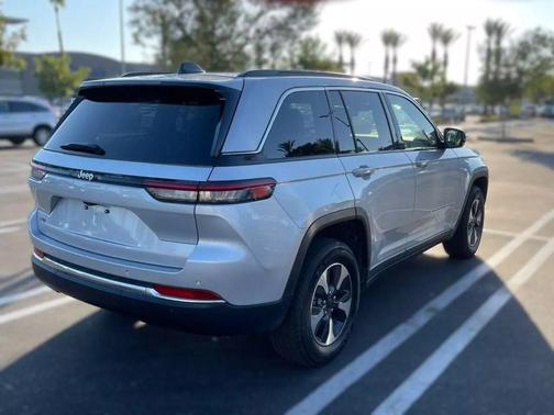 2024 Jeep Grand Cherokee 4xe Base