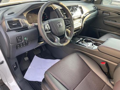 2025 Honda Ridgeline Black Edition