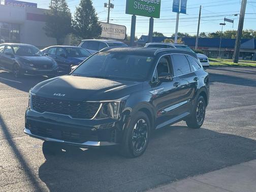 2024 Kia Sorento S