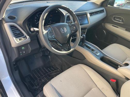 Platinum White Pearl 2020 Honda HR-V EX